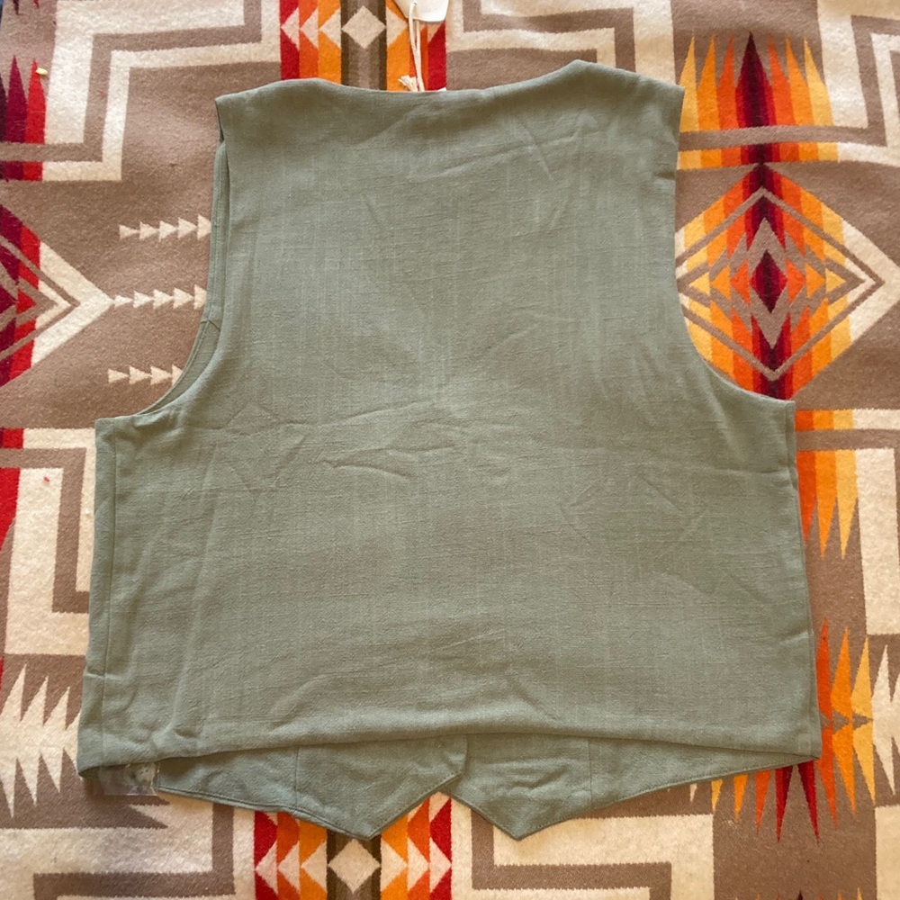 HEM & THREAD Sage Green Button-Down Vest - Picture 2 of 8